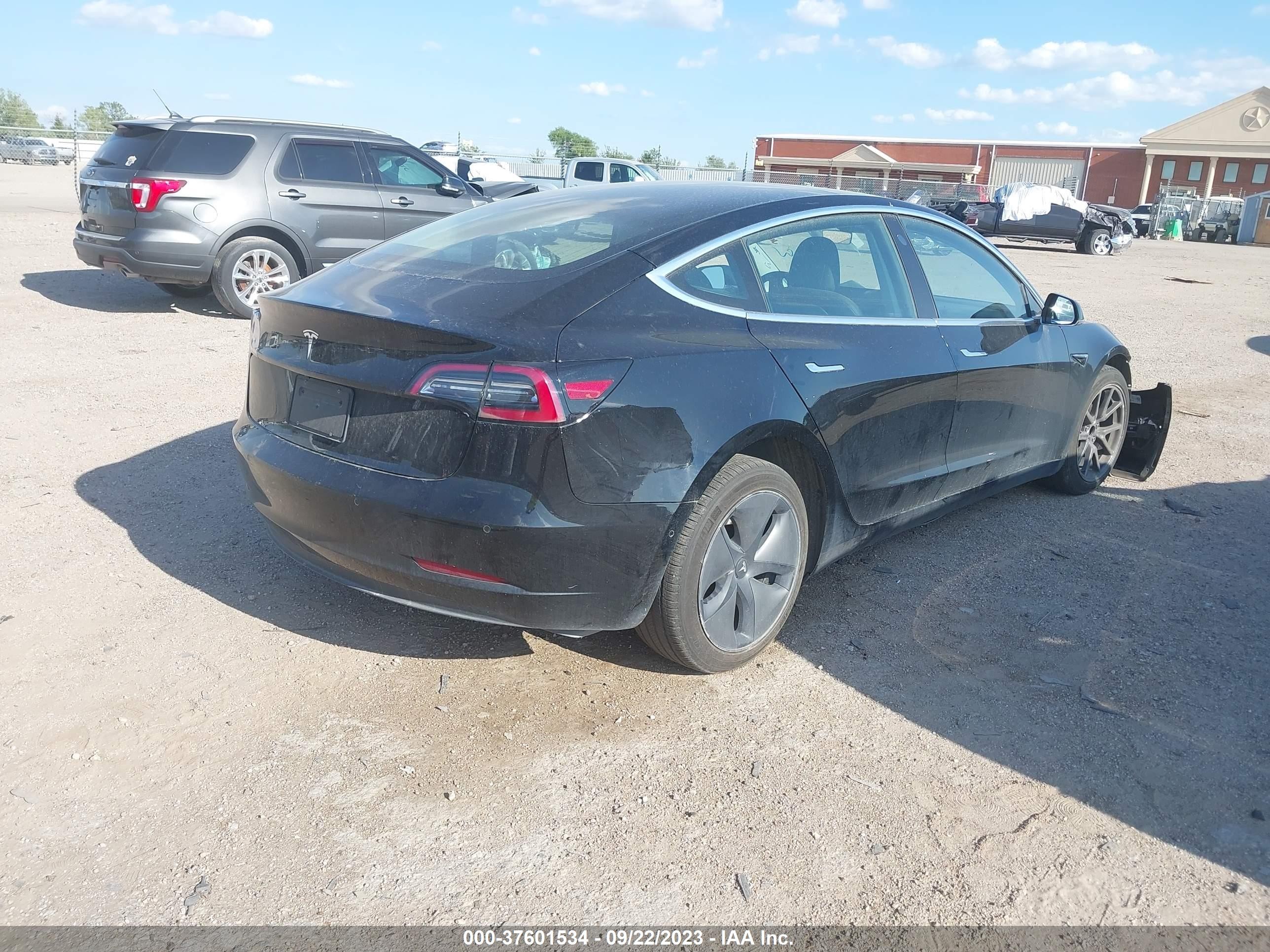 Photo 3 VIN: 5YJ3E1EA9LF643880 - TESLA MODEL 3 