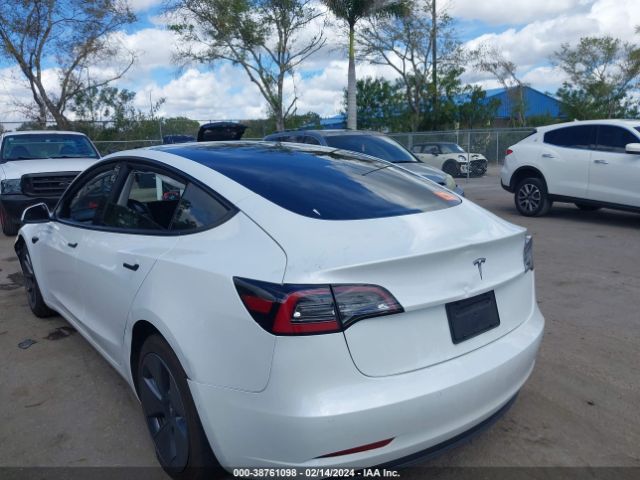 Photo 2 VIN: 5YJ3E1EA9MF057715 - TESLA MODEL 3 