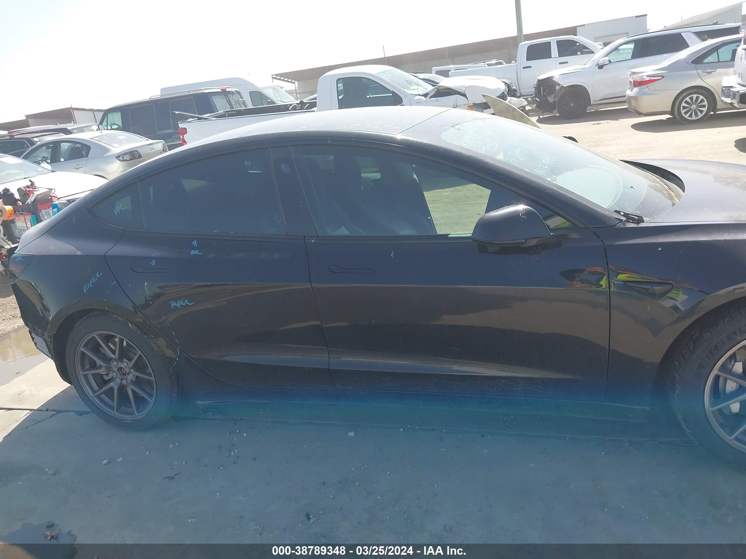 Photo 12 VIN: 5YJ3E1EA9MF854417 - TESLA MODEL 3 