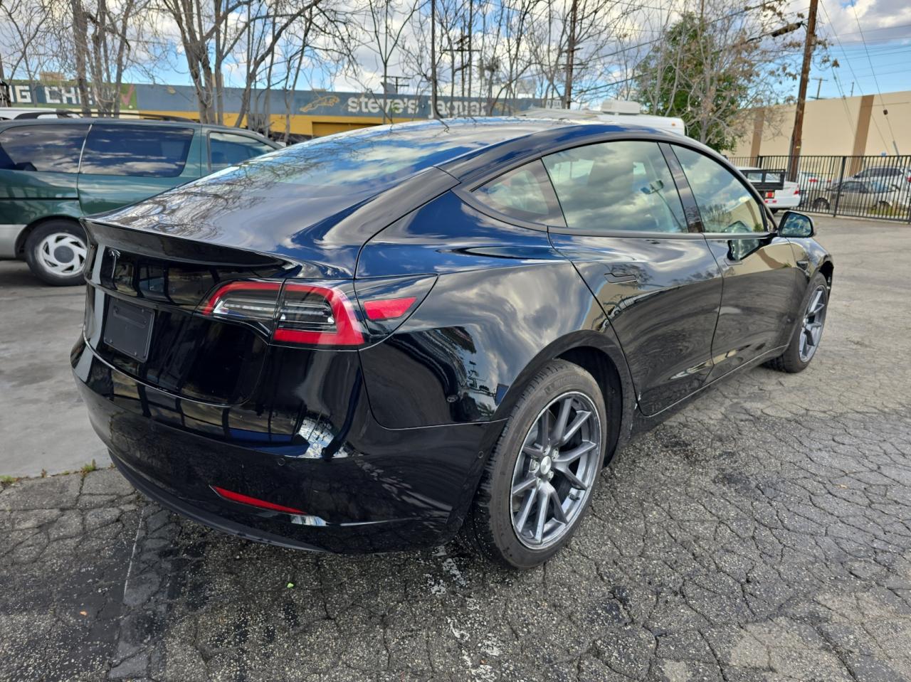 Photo 4 VIN: 5YJ3E1EA9MF876482 - TESLA MODEL 3 