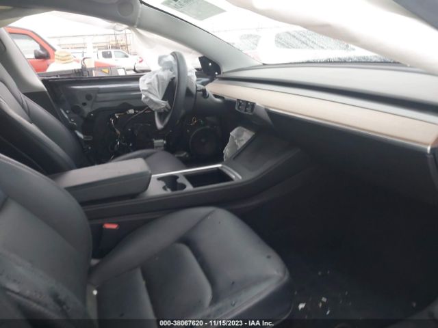 Photo 4 VIN: 5YJ3E1EA9MF876658 - TESLA MODEL 3 