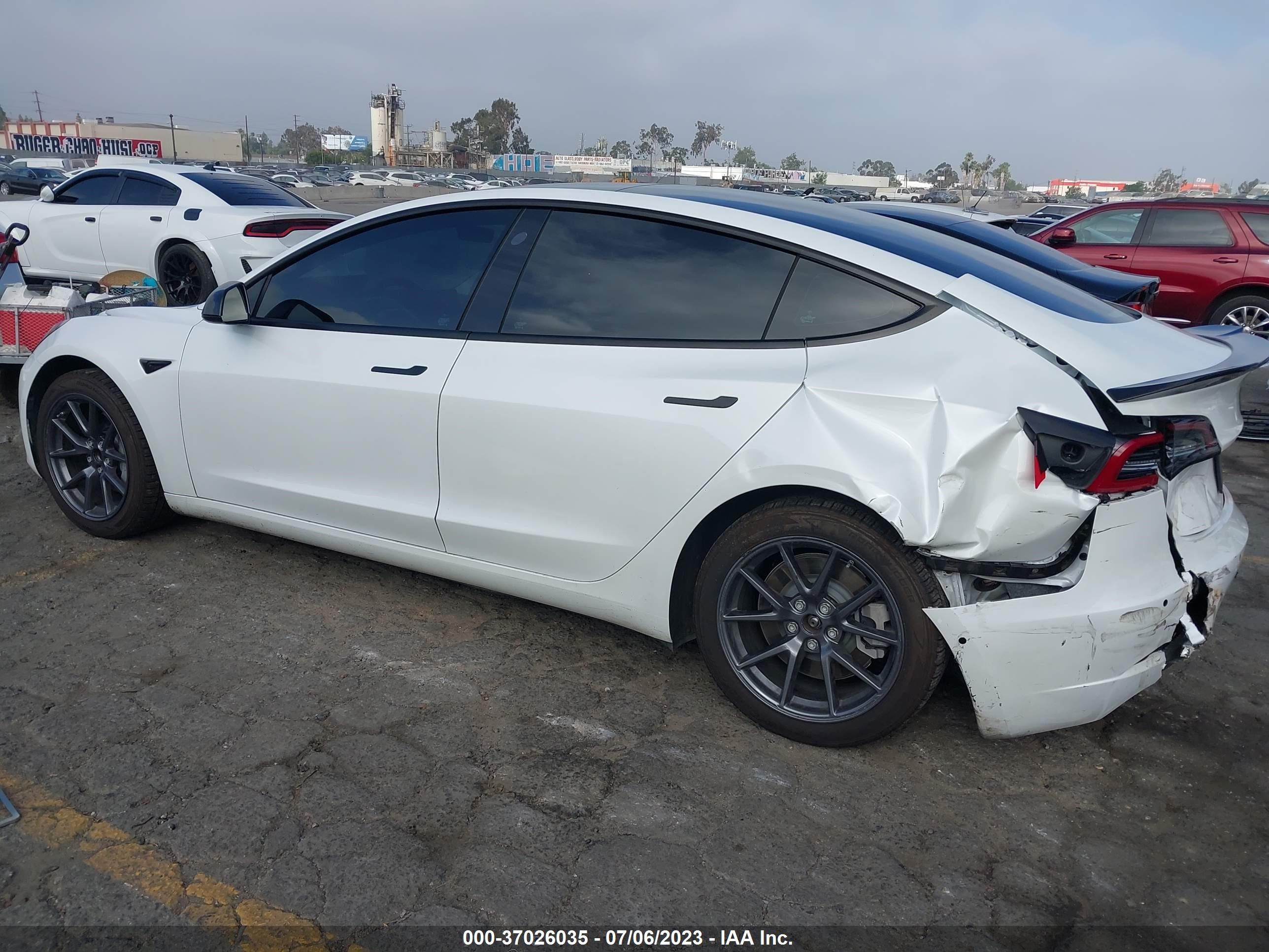 Photo 5 VIN: 5YJ3E1EA9NF193294 - TESLA MODEL 3 