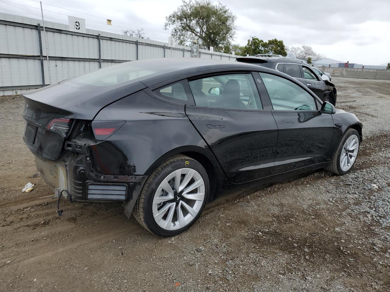 Photo 2 VIN: 5YJ3E1EA9NF294772 - TESLA MODEL 3 