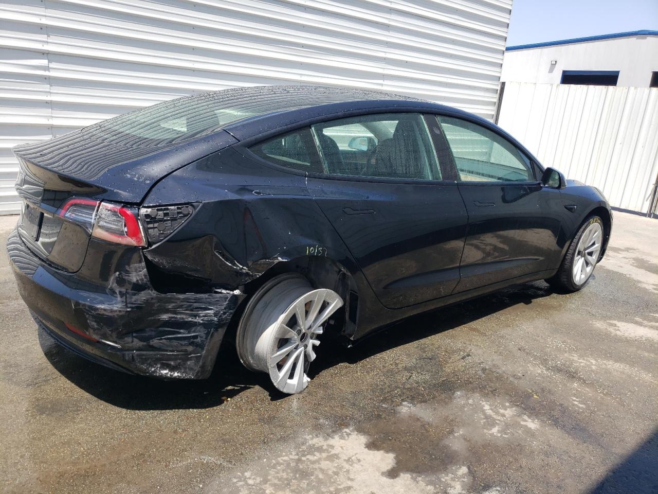 Photo 2 VIN: 5YJ3E1EA9NF304457 - TESLA MODEL 3 