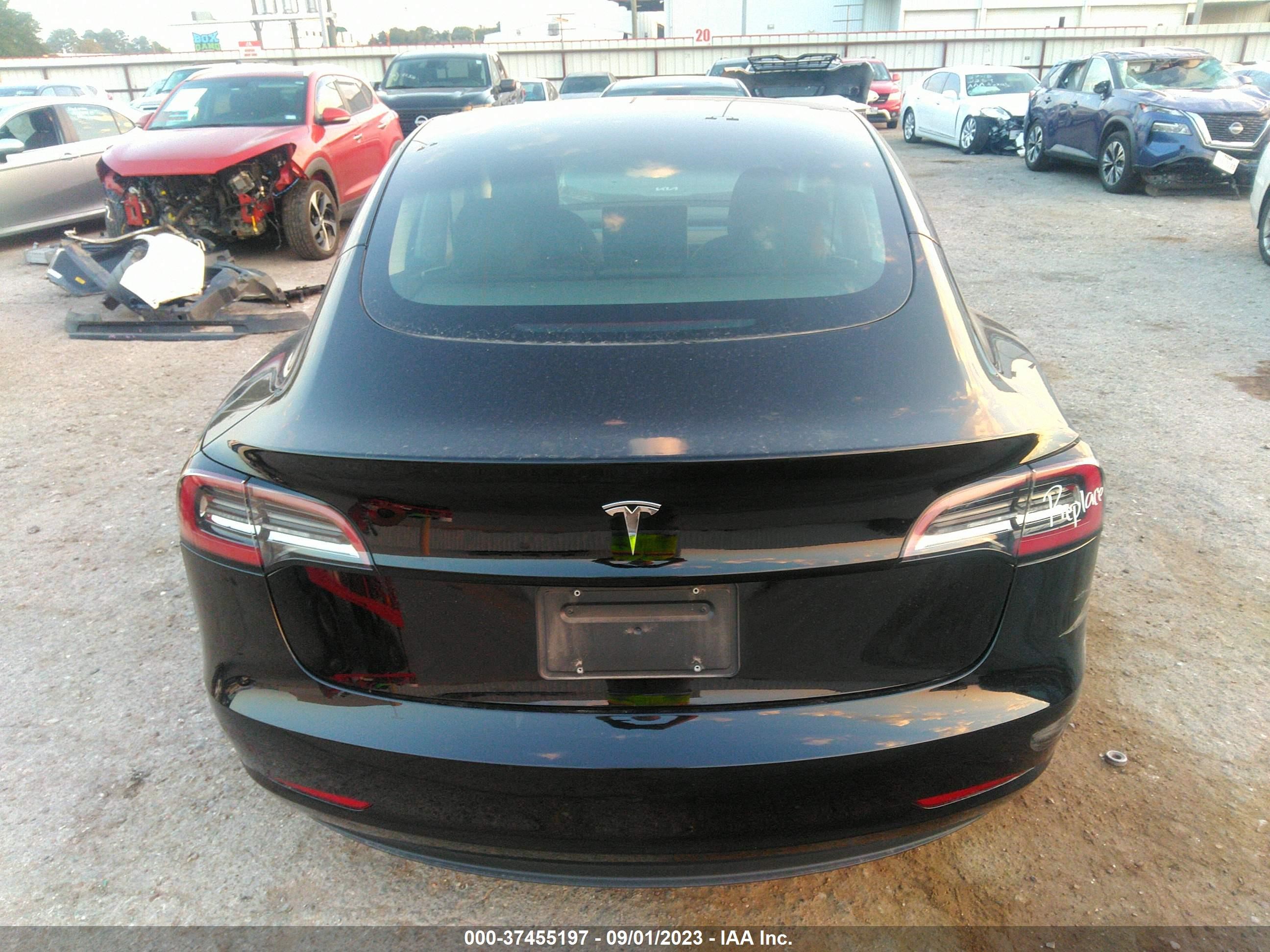 Photo 14 VIN: 5YJ3E1EA9PF439263 - TESLA MODEL 3 