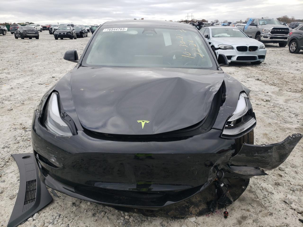 Photo 4 VIN: 5YJ3E1EA9PF482226 - TESLA MODEL 3 