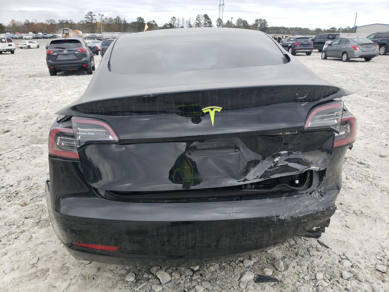 Photo 5 VIN: 5YJ3E1EA9PF482226 - TESLA MODEL 3 