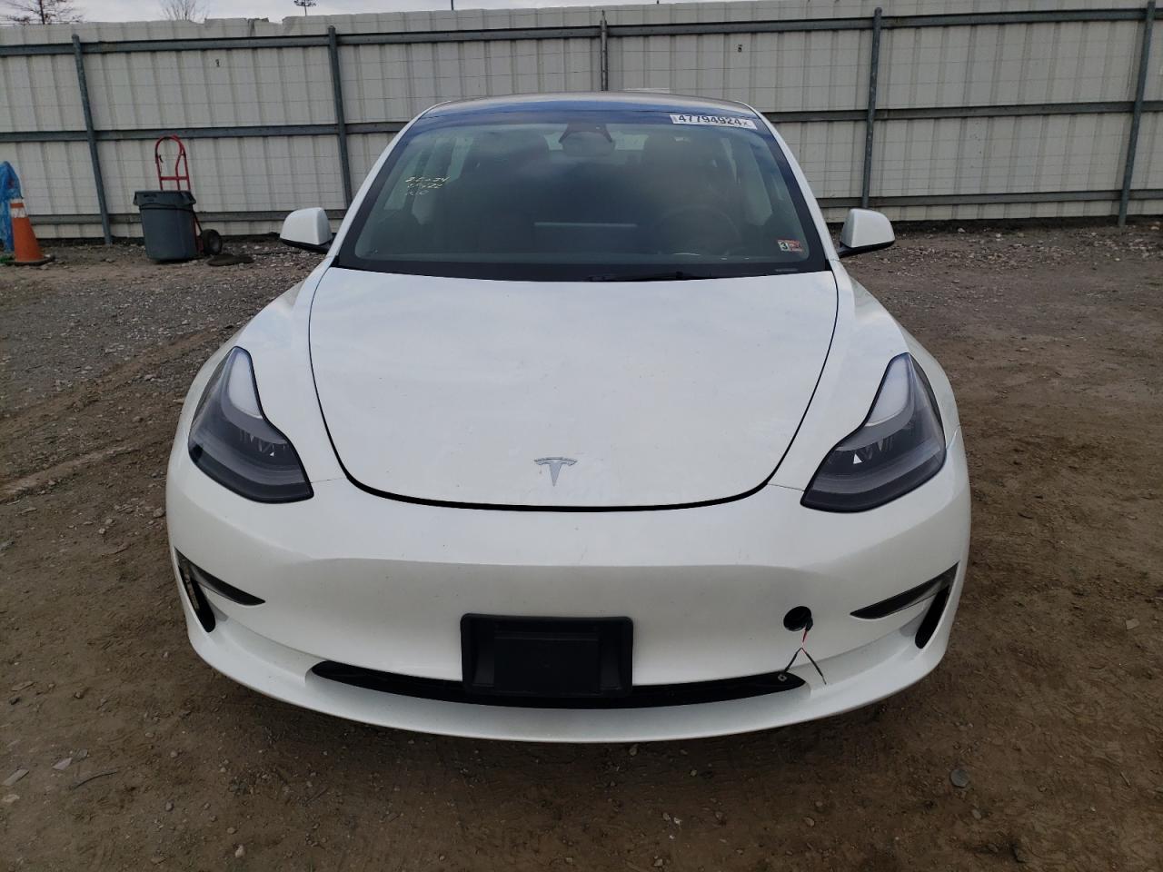 Photo 4 VIN: 5YJ3E1EA9PF497678 - TESLA MODEL 3 