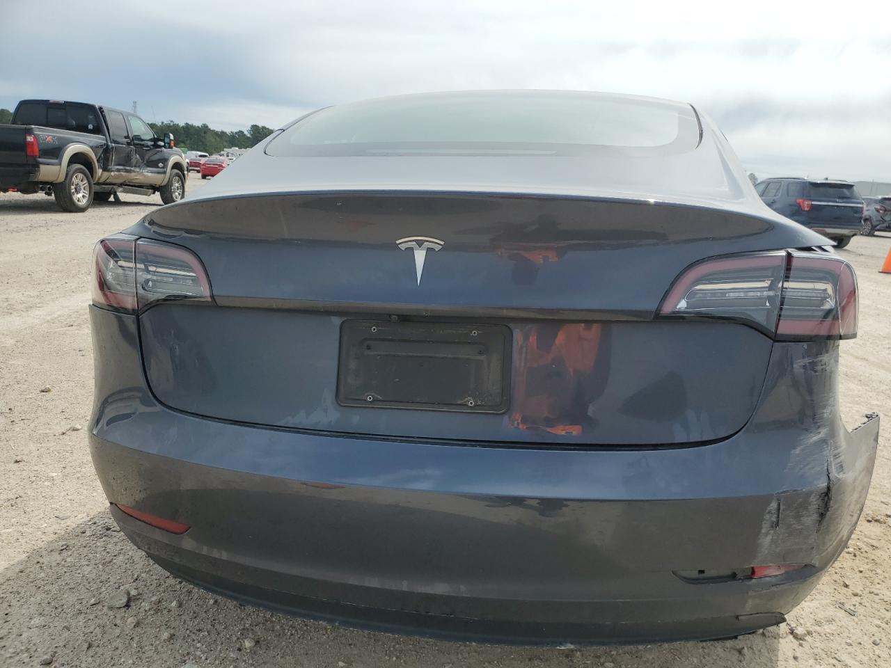 Photo 5 VIN: 5YJ3E1EA9PF505388 - TESLA MODEL 3 