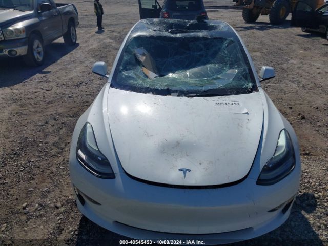 Photo 5 VIN: 5YJ3E1EA9PF547690 - TESLA MODEL 3 