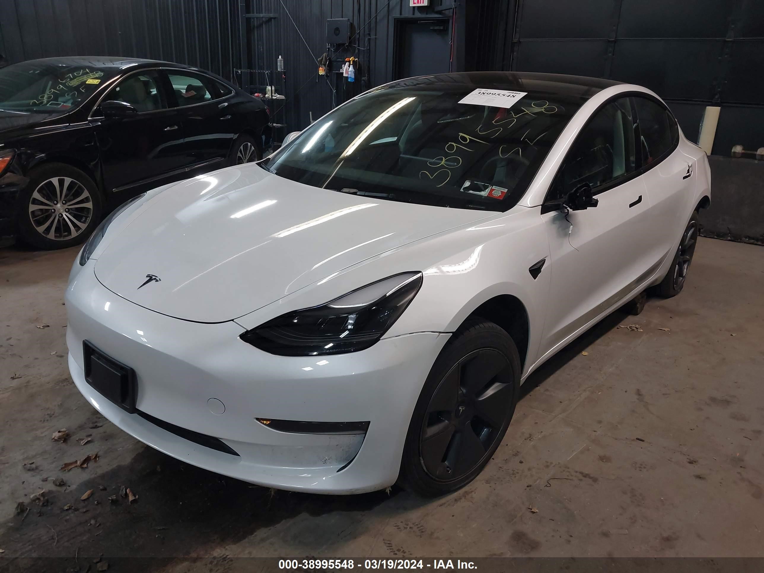 Photo 1 VIN: 5YJ3E1EA9PF554607 - TESLA MODEL 3 