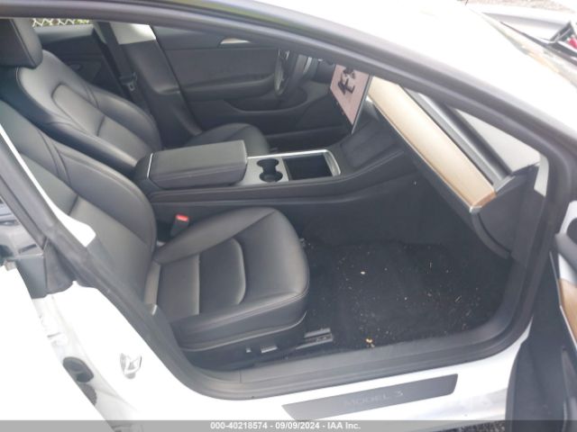 Photo 4 VIN: 5YJ3E1EA9PF555689 - TESLA MODEL 3 