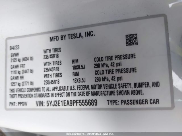 Photo 8 VIN: 5YJ3E1EA9PF555689 - TESLA MODEL 3 