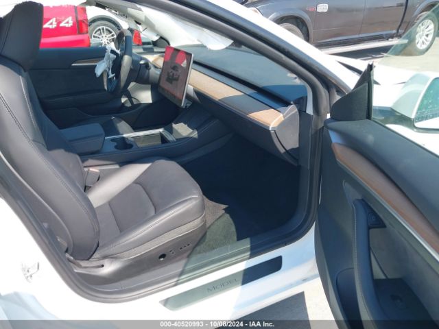 Photo 4 VIN: 5YJ3E1EA9PF585632 - TESLA MODEL 3 