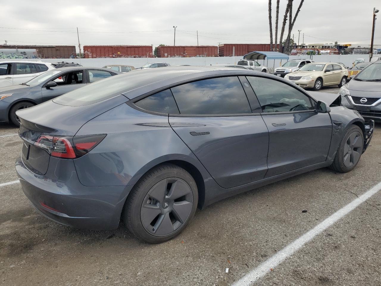 Photo 2 VIN: 5YJ3E1EA9PF609248 - TESLA MODEL 3 