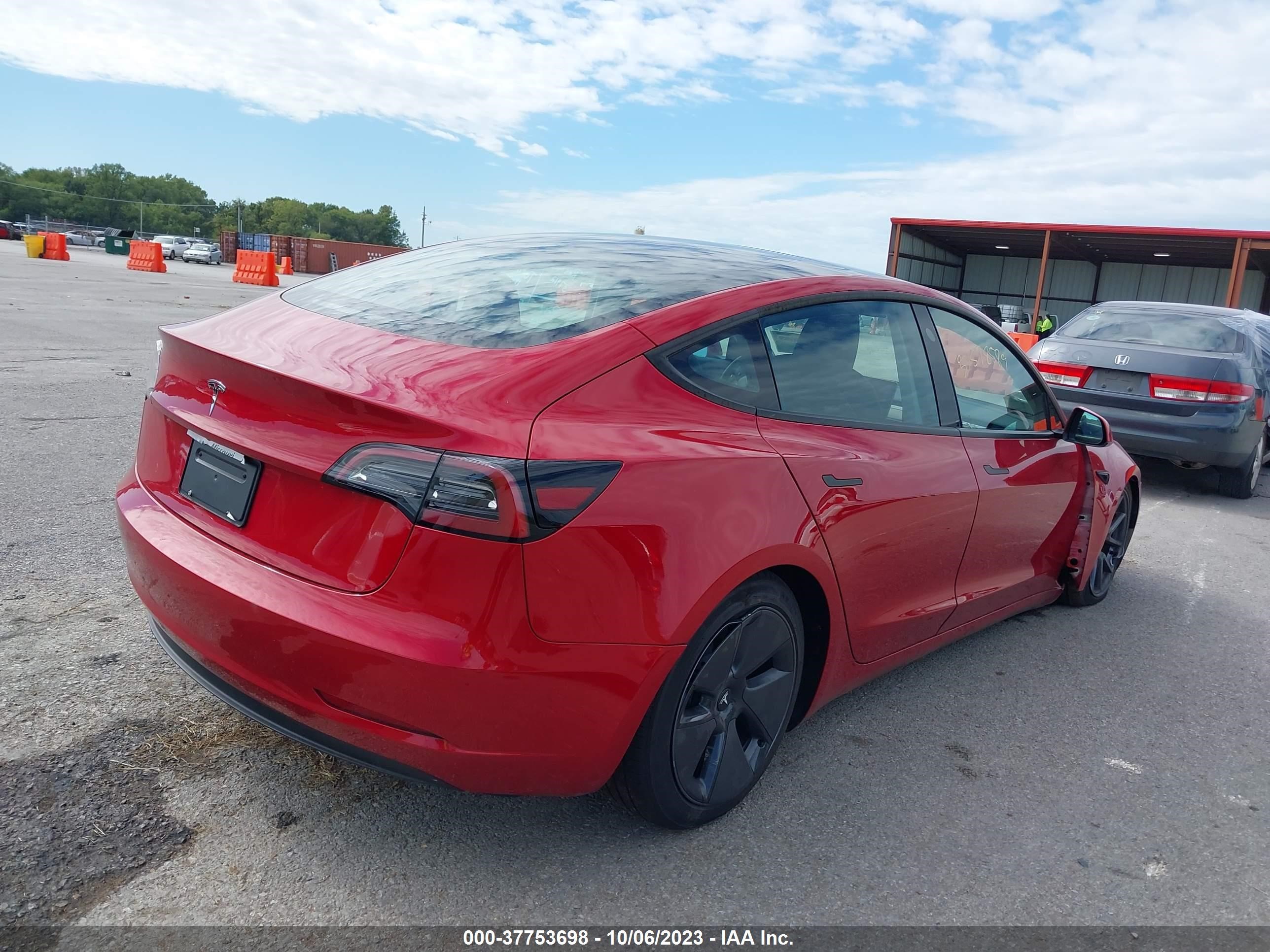 Photo 3 VIN: 5YJ3E1EA9PF625319 - TESLA MODEL 3 