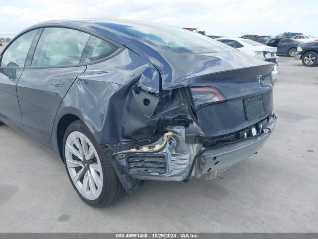 Photo 5 VIN: 5YJ3E1EA9PF672382 - TESLA MODEL 3 