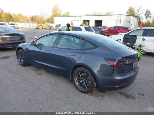 Photo 2 VIN: 5YJ3E1EA9PF700794 - TESLA MODEL 3 