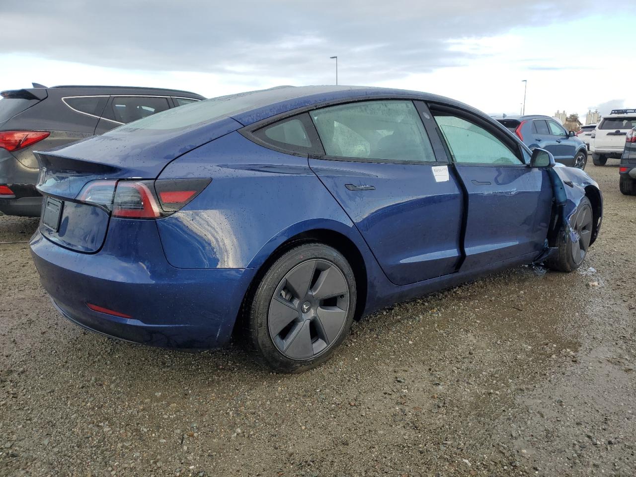 Photo 2 VIN: 5YJ3E1EA9PF707325 - TESLA MODEL 3 