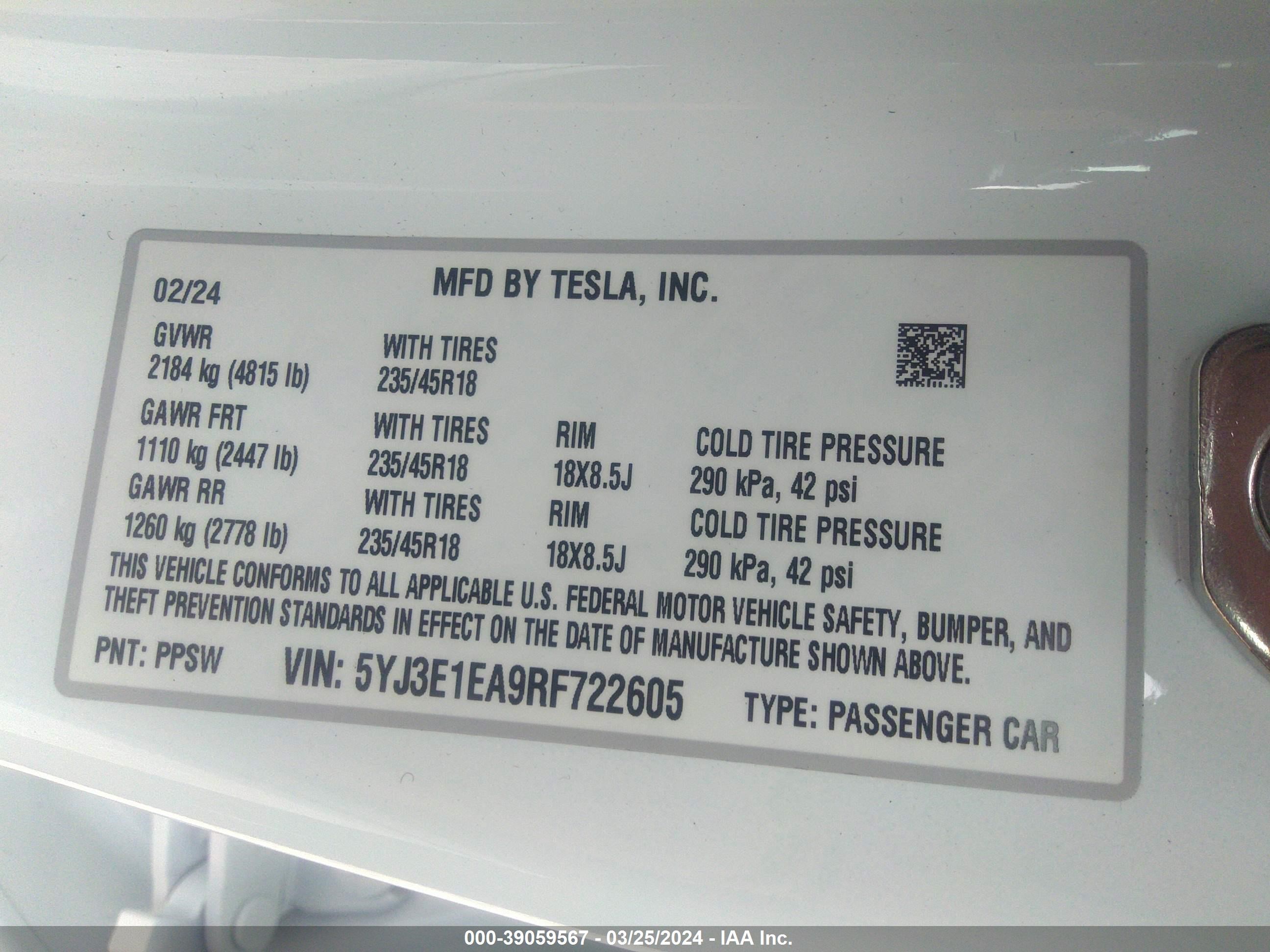 Photo 4 VIN: 5YJ3E1EA9RF722605 - TESLA MODEL 3 