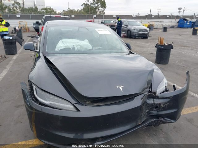 Photo 5 VIN: 5YJ3E1EA9RF747679 - TESLA MODEL 3 