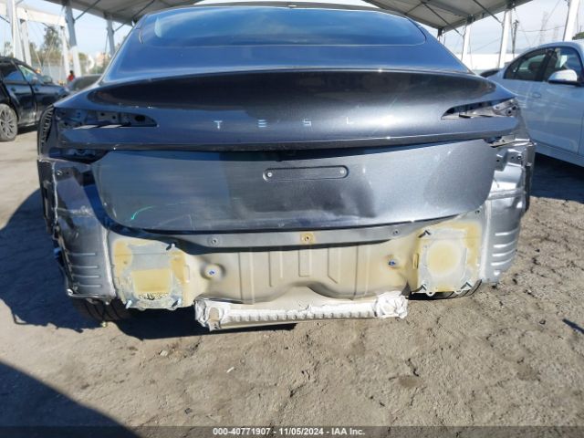 Photo 5 VIN: 5YJ3E1EA9RF786143 - TESLA MODEL 3 