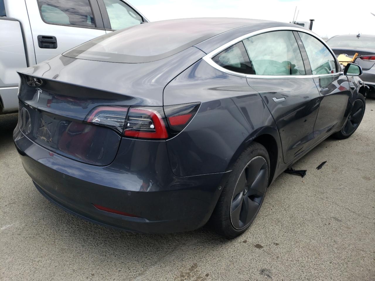 Photo 2 VIN: 5YJ3E1EAXHF002227 - TESLA MODEL 3 