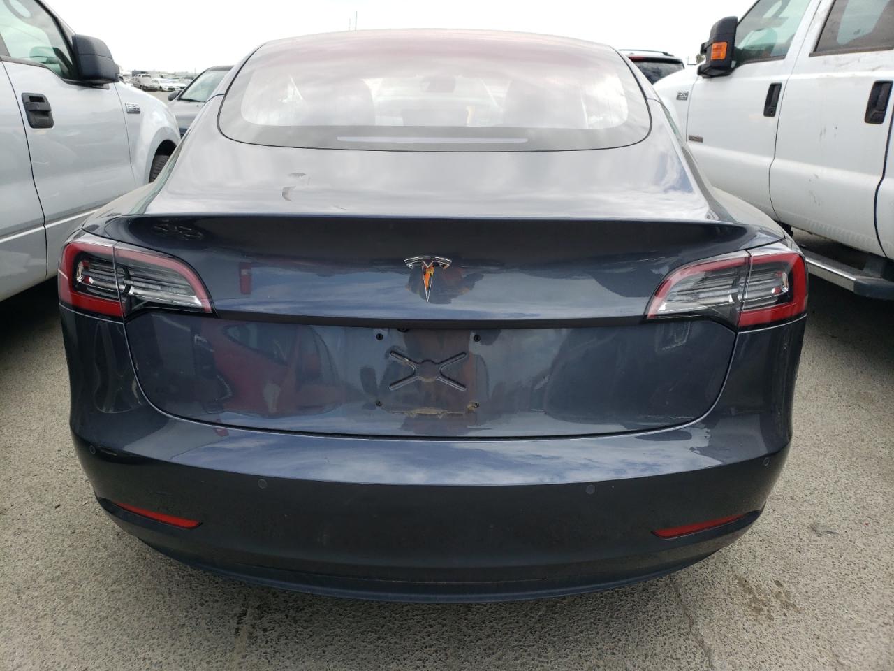 Photo 5 VIN: 5YJ3E1EAXHF002227 - TESLA MODEL 3 