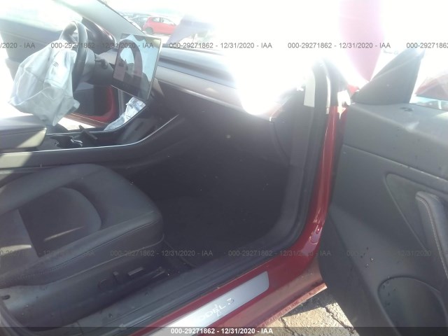 Photo 4 VIN: 5YJ3E1EAXJF002993 - TESLA MODEL 3 