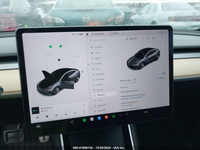 Photo 6 VIN: 5YJ3E1EAXJF012021 - TESLA MODEL 3 