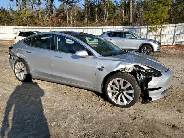 Photo 3 VIN: 5YJ3E1EAXJF017851 - TESLA MODEL 3 