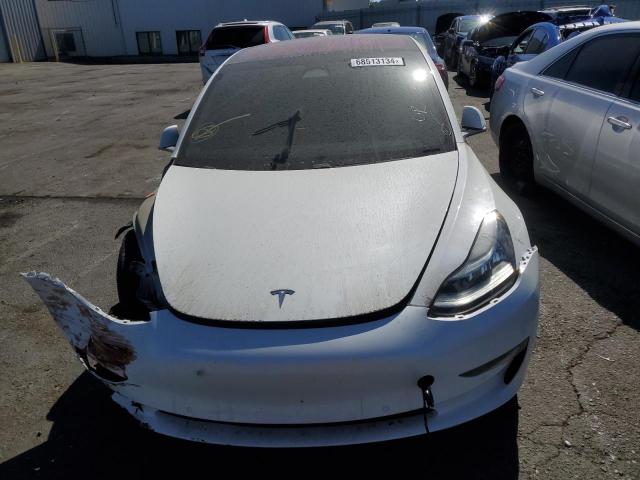 Photo 4 VIN: 5YJ3E1EAXJF018465 - TESLA MODEL 3 