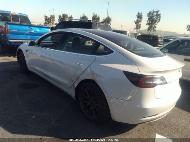 Photo 2 VIN: 5YJ3E1EAXJF023455 - TESLA MODEL 3 