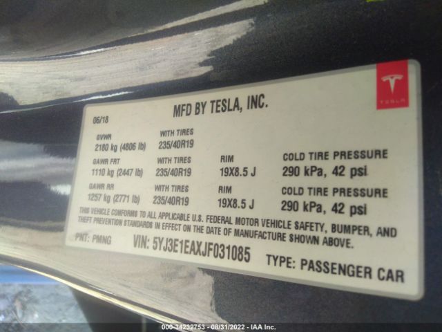 Photo 8 VIN: 5YJ3E1EAXJF031085 - TESLA MODEL 3 