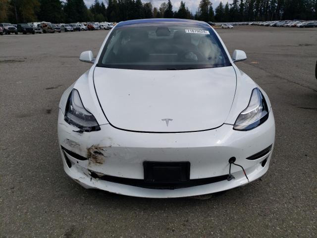 Photo 4 VIN: 5YJ3E1EAXJF041177 - TESLA MODEL 3 