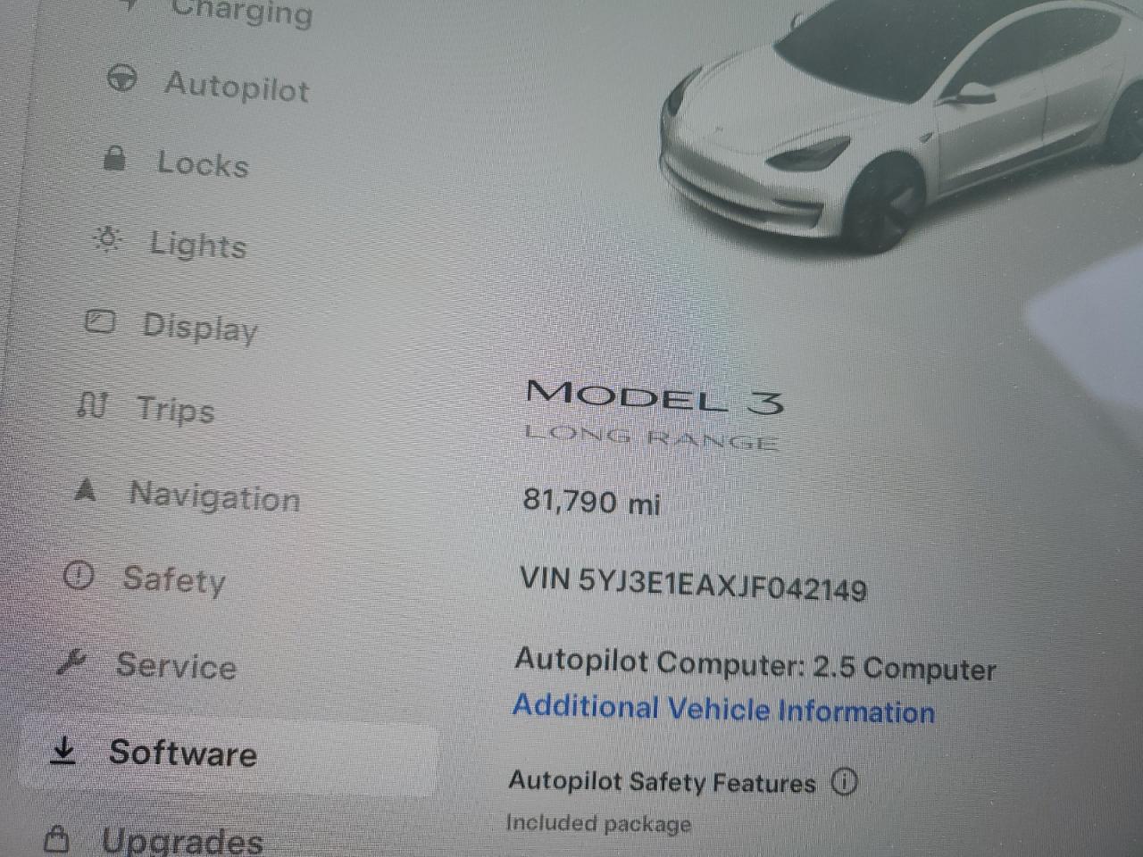 Photo 8 VIN: 5YJ3E1EAXJF042149 - TESLA MODEL 3 