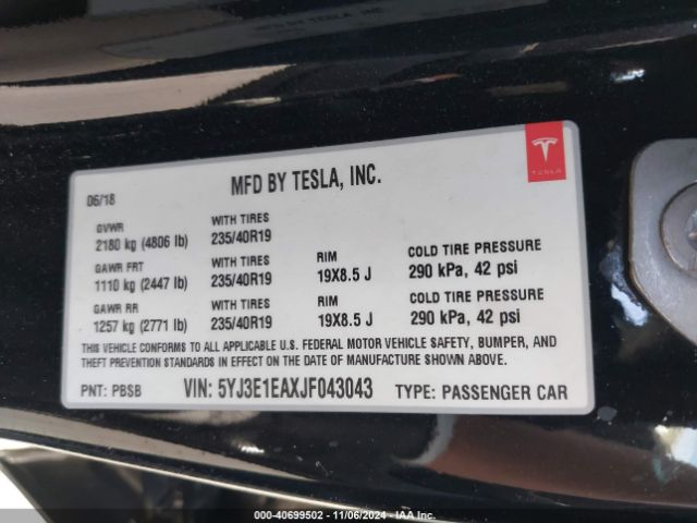 Photo 8 VIN: 5YJ3E1EAXJF043043 - TESLA MODEL 3 