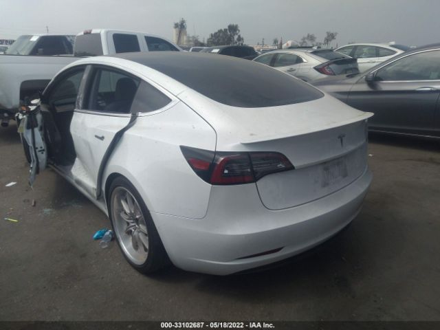 Photo 2 VIN: 5YJ3E1EAXJF044418 - TESLA MODEL 3 