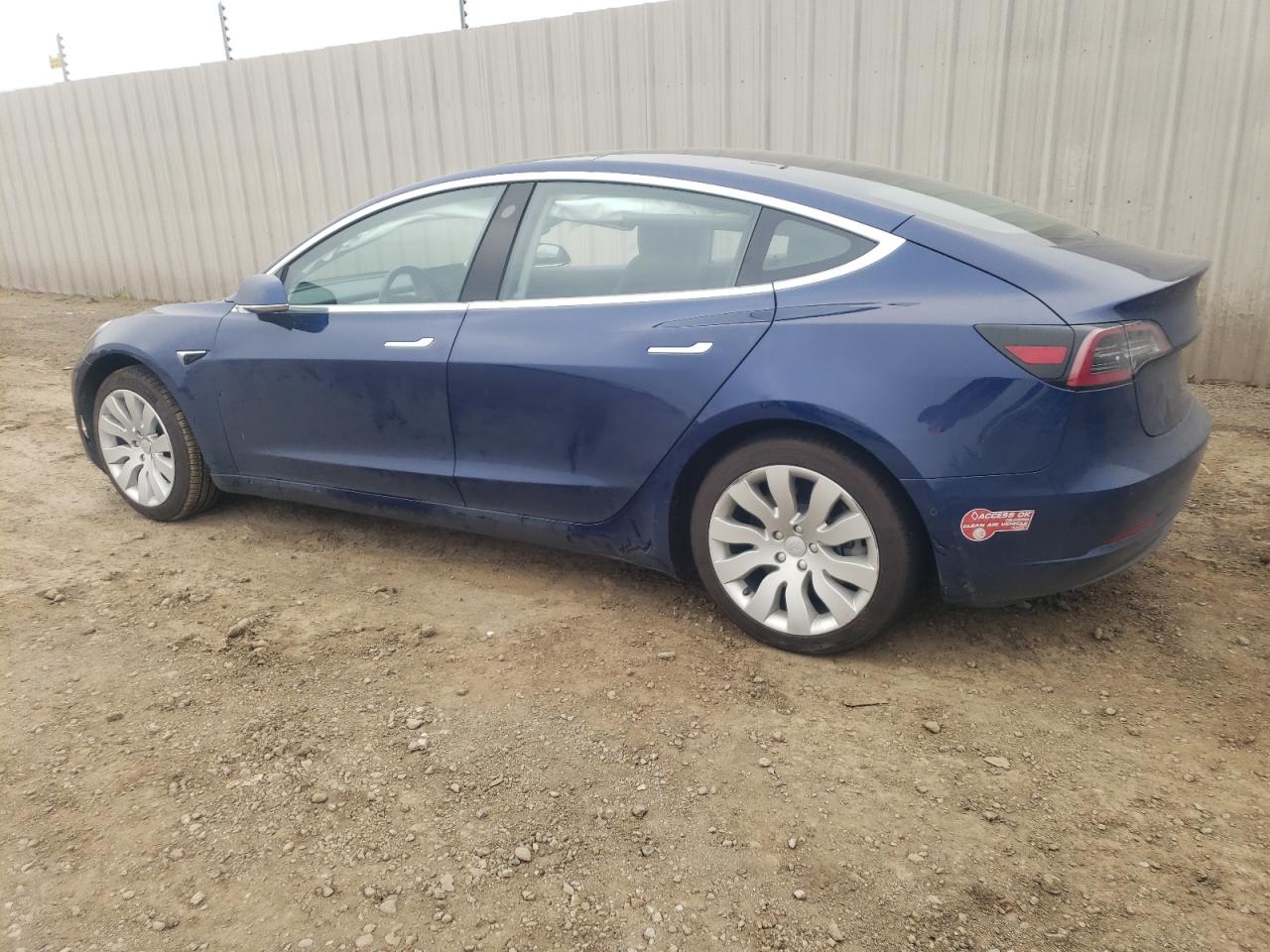 Photo 1 VIN: 5YJ3E1EAXJF059212 - TESLA MODEL 3 