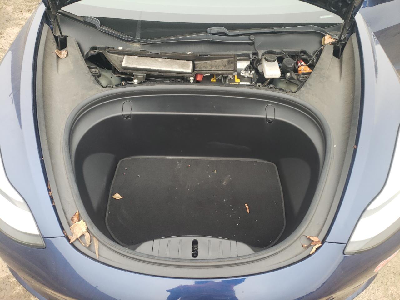 Photo 10 VIN: 5YJ3E1EAXJF059212 - TESLA MODEL 3 