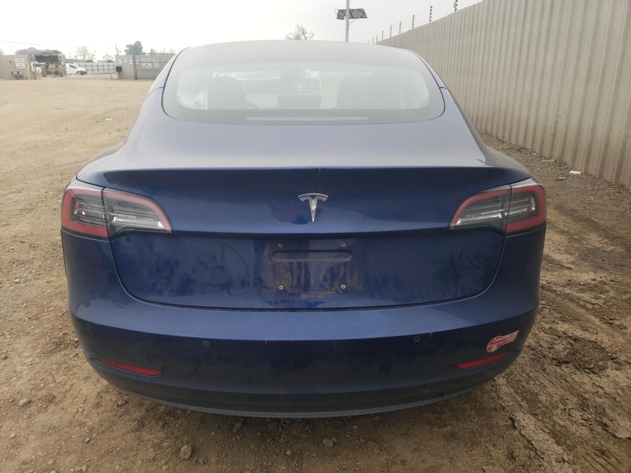 Photo 5 VIN: 5YJ3E1EAXJF059212 - TESLA MODEL 3 