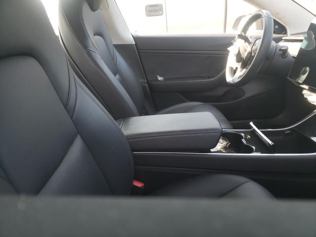 Photo 4 VIN: 5YJ3E1EAXJF095532 - TESLA MODEL 3 