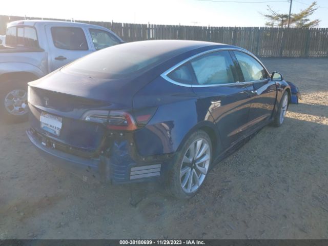 Photo 3 VIN: 5YJ3E1EAXJF109428 - TESLA MODEL 3 