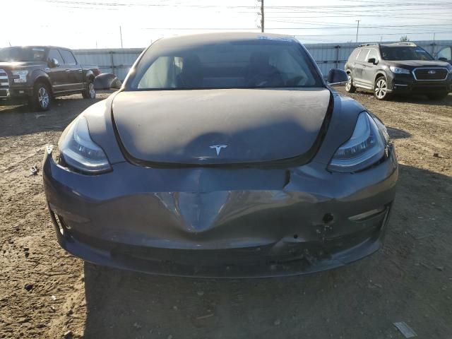 Photo 4 VIN: 5YJ3E1EAXJF123913 - TESLA MODEL 3 