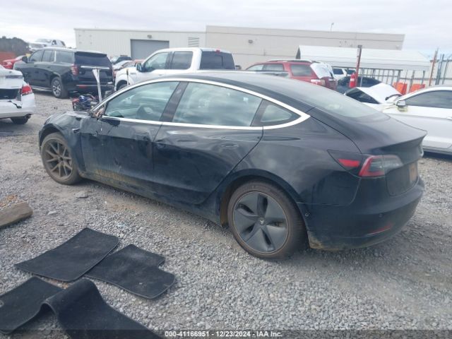 Photo 2 VIN: 5YJ3E1EAXJF152795 - TESLA MODEL 3 