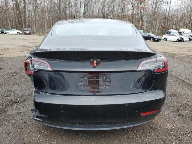 Photo 5 VIN: 5YJ3E1EAXJF154501 - TESLA MODEL 3 