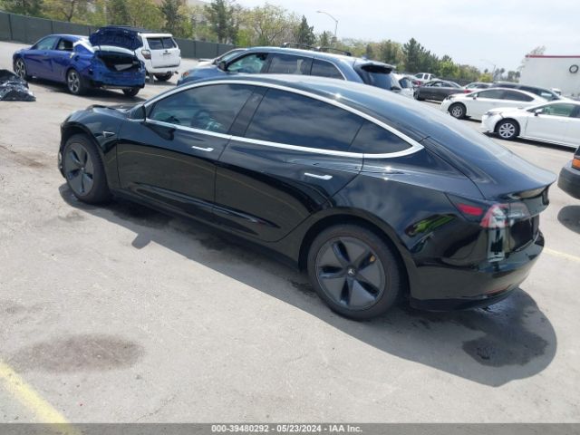 Photo 2 VIN: 5YJ3E1EAXJF172335 - TESLA MODEL 3 