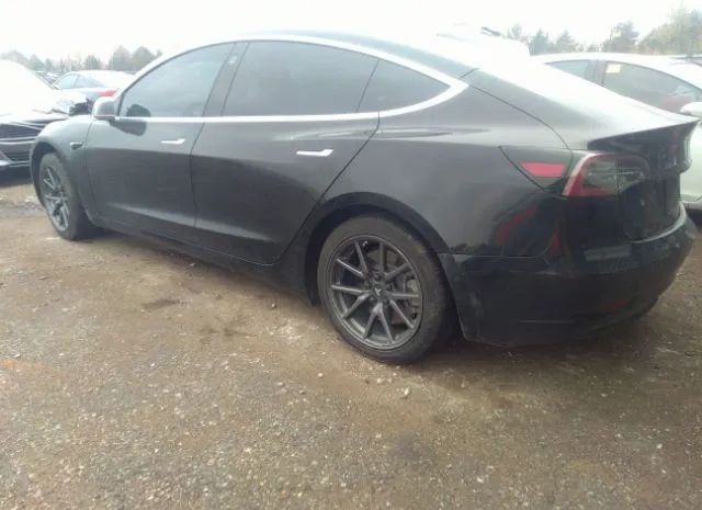 Photo 2 VIN: 5YJ3E1EAXKF192912 - TESLA MODEL 3 