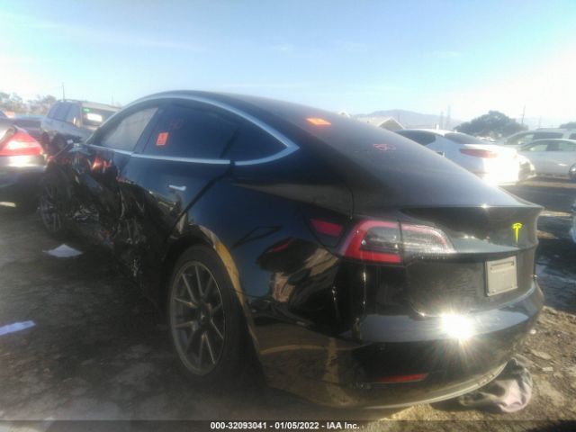 Photo 2 VIN: 5YJ3E1EAXKF192943 - TESLA MODEL 3 