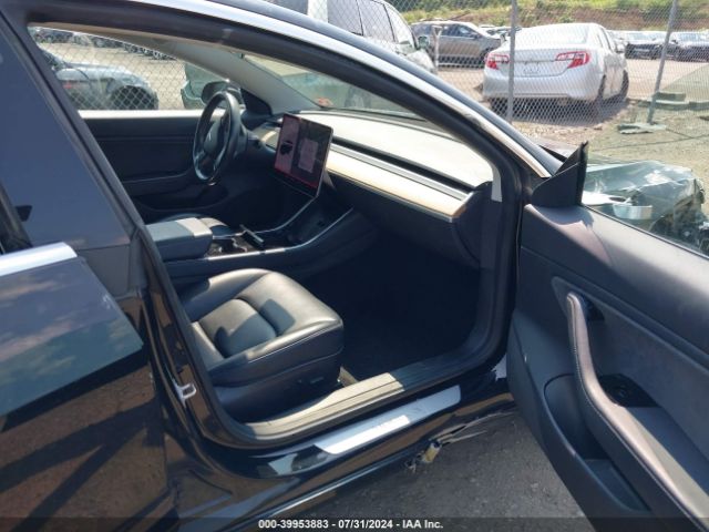 Photo 4 VIN: 5YJ3E1EAXKF297465 - TESLA MODEL 3 